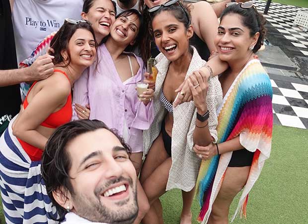 Alia Bhatt joins bestie Akansha Ranjan Kapoor’s birthday bash in Alibaug; Inside photos from poolside fun go viral : Bollywood News
