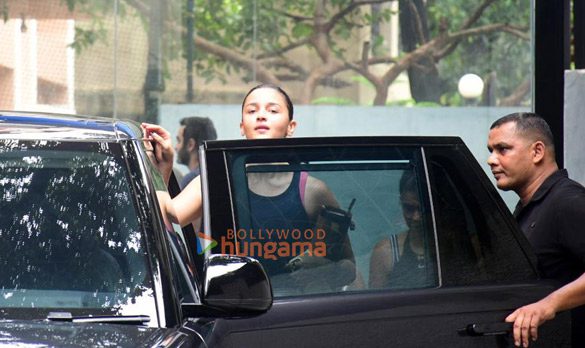 Photos: Alia Bhatt spotted in Bandra | Parties & Events