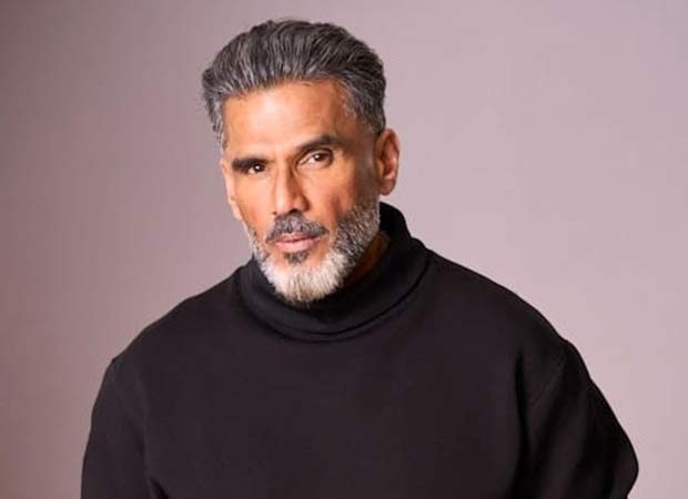 Suniel Shetty crosses 1 million followers on LinkedIn! : Bollywood News